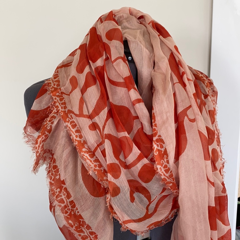 Stunning scarf/wrap